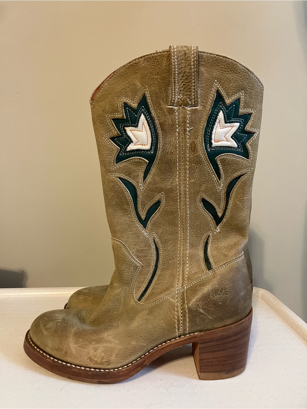 Vintage Frye Sabrina floral olive boots - Picture 4 of 7